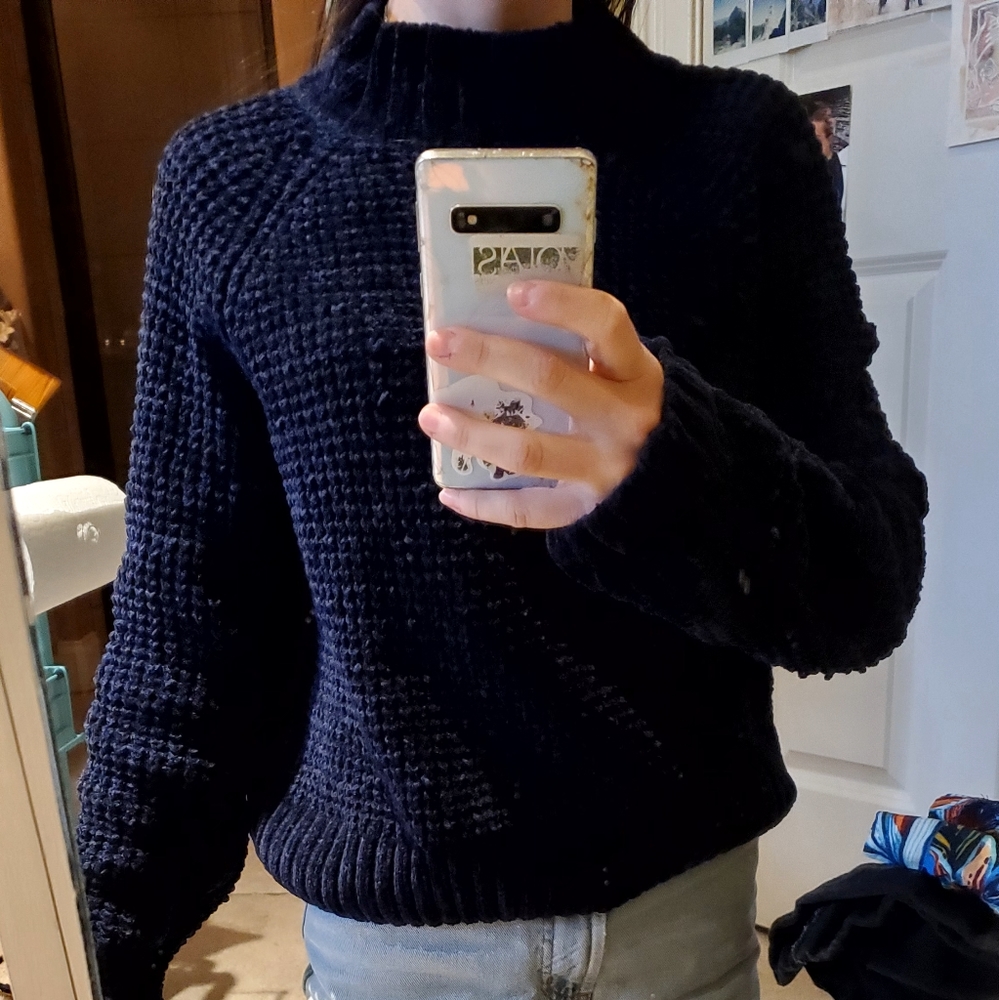 Turtle neck sweater